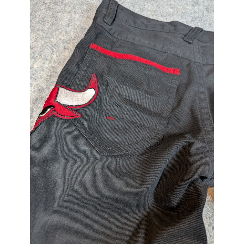NBA UNK Mens Jeans Chicago Bulls Embroidered Y2K Shorts Black W34 Patches NWT - Picture 11 of 14
